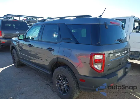 2021 Ford Bronco Sport Big Bend z USA, uszkodzony, nr VIN 3FMCR9B69MRB22284